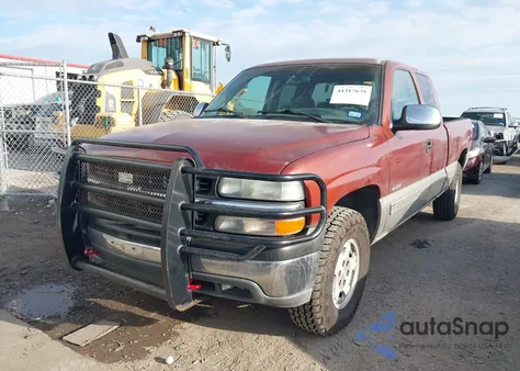 1999 Chevrolet Silverado 1500 Ls z USA, uszkodzony, nr VIN 1GCEK19T9XE105667